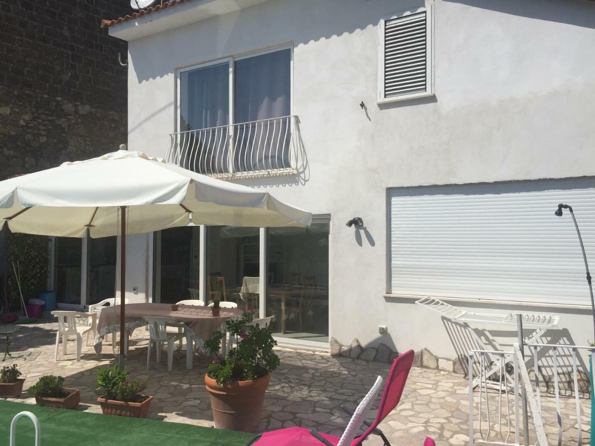 Villa Asia Holiday Home SantʼAgata sui Due Golfi Exteriör bild